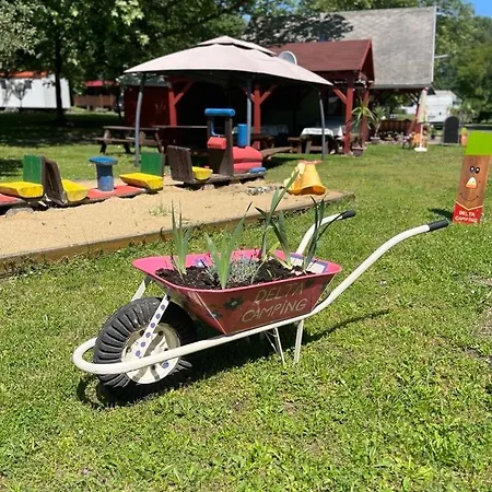 Delta Glamping *