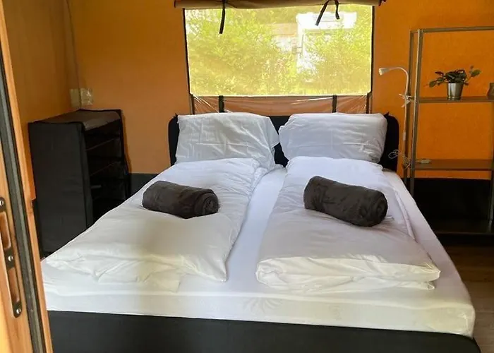 אוהל מפואר Delta Glamping *